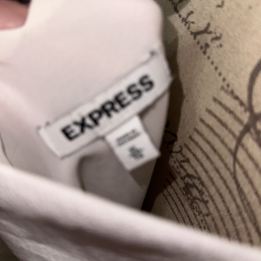 Dressy Expresss tank top - Picture 3 of 4